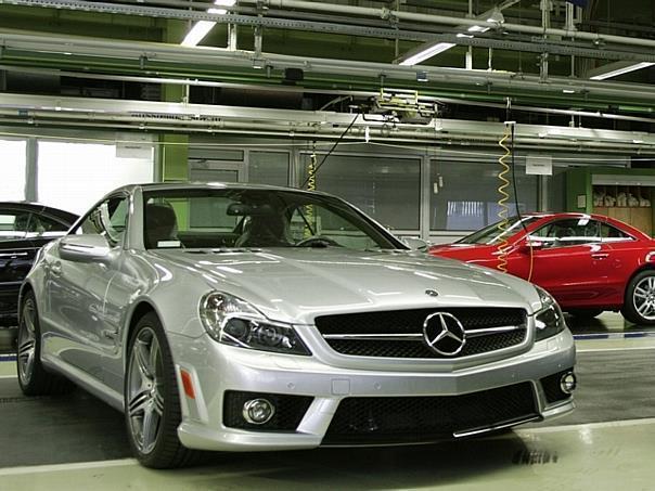 Mercedes-Benz Werk Bremen startet Produktion des Roadster SL.